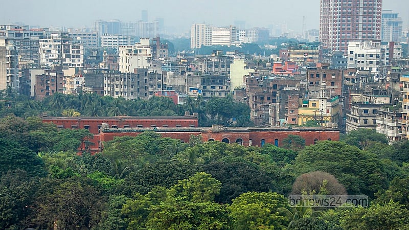 পুরান ঢাকার নাজিমুদ্দিন রোডে এই কারাগার থেকে ২০১৬ সালে বন্দিদের কেরানীগঞ্জের নতুন কারাগারে স্থানান্তর করা হয়। ছবি: আব্দুল্লাহ আল মমীন