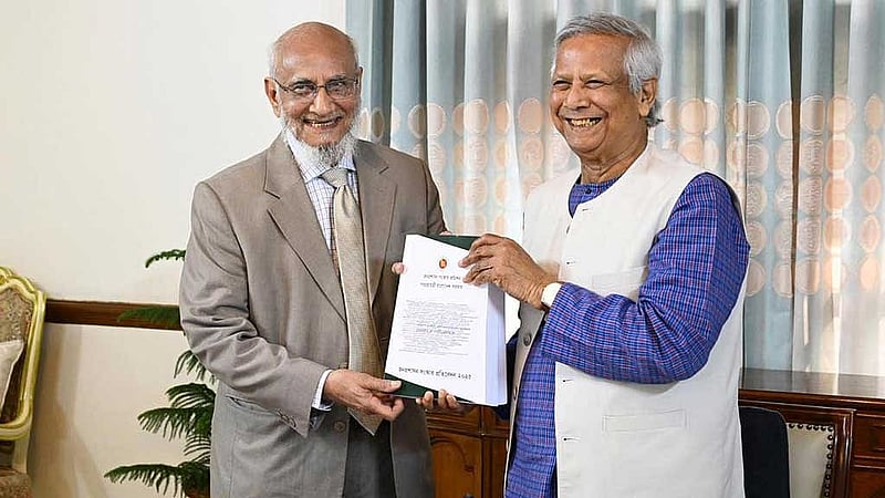 গত ফেব্রুয়ারিতে জমা পড়ে জনসংস্কার কমিশনের প্রতিবেদন।