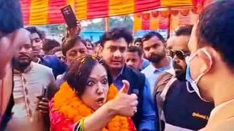 ভিডিও থেকে নেওয়া ছবি