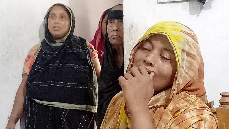 সৌদি আরবে সড়ক দুর্ঘটনায় নিহত সাব্বিরের স্বজনদের আহাজারি।