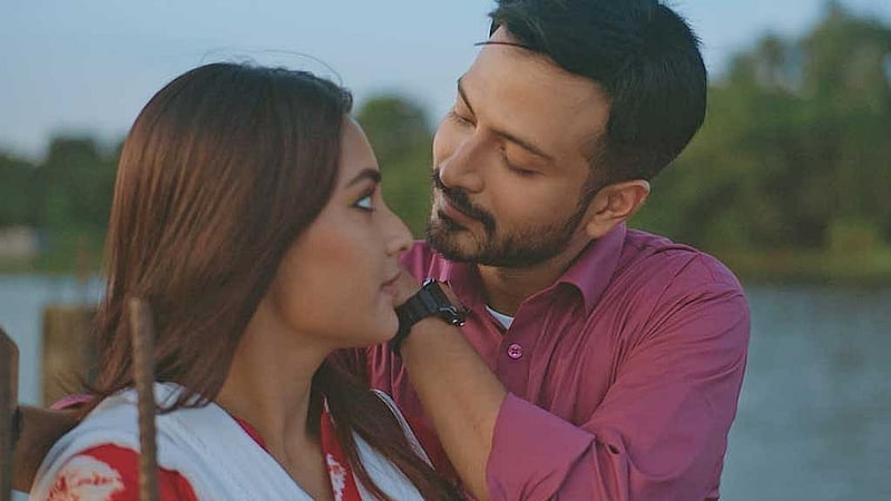 ‘কী মায়ায় জড়ালে’ নাটকের দৃশ্য। ছবি: মাছরাঙা টেলিভিশনের সৌজন্যে।