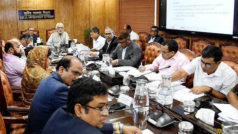 সচিবালয়ে বর্ষা মৌসুমে ঢাকা মহানগরের জলাবদ্ধতা নিরসনে প্রস্তুতি ও কর্মপরিকল্পনা পর্যালোচনার জন্য ২০২৪ সালের দ্বিতীয় সভা হয় মঙ্গলবার।