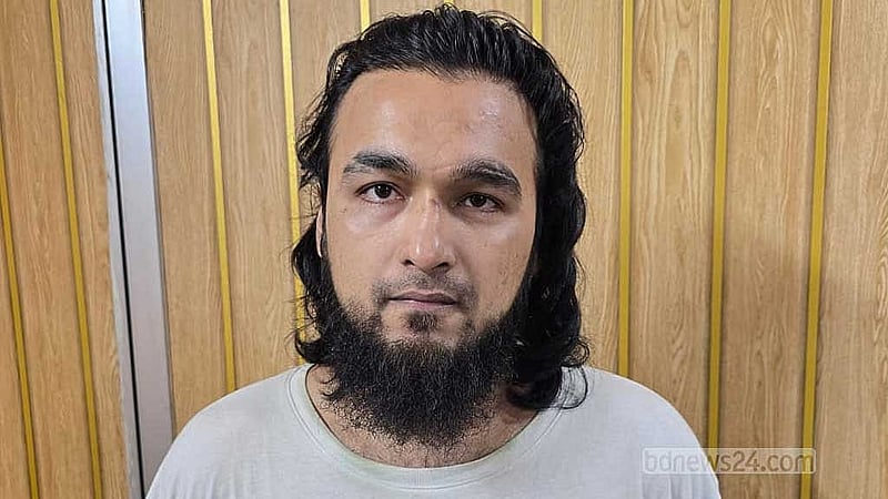 গ্রেপ্তার মাঈনুল আহসান নোবেল
