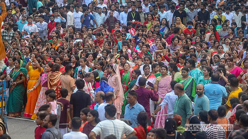 ঢাকেশ্বরী জাতীয় মন্দির থেকে উল্টো রথযাত্রায় অংশ নেন হাজারো সনাতন ধর্মাবলম্বী