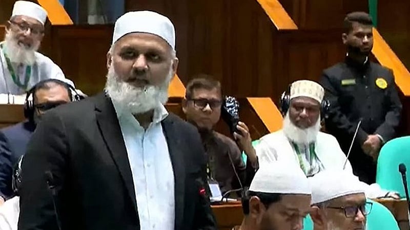 জামায়াতের এমপি নাজিবুর রহমান মোমেন