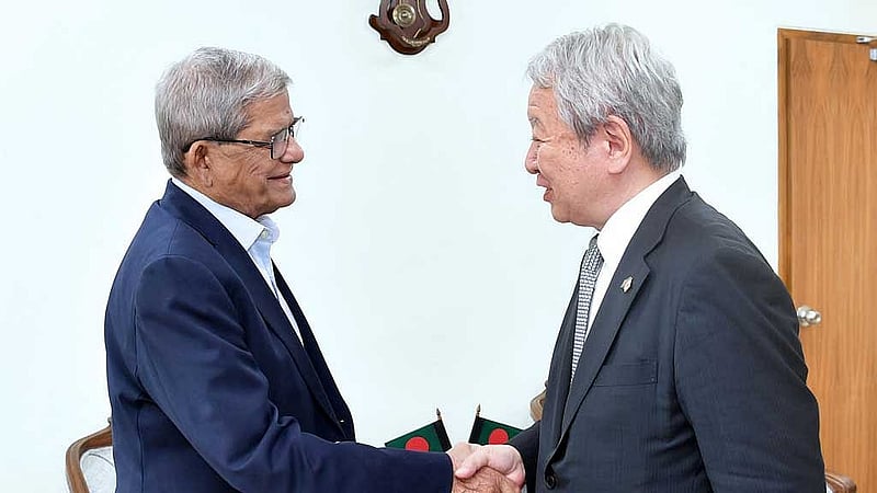জাইকার প্রেসিডেন্ট তানাকা আকিহিকো রোববার সচিবালয়ে স্থানীয় সরকারমন্ত্রী মির্জা ফখরুল ইসলাম আলমগীরের সঙ্গে সৌজন্য সাক্ষাৎ করেন। ছবি: স্থানীয় সরকার মন্ত্রণালয়