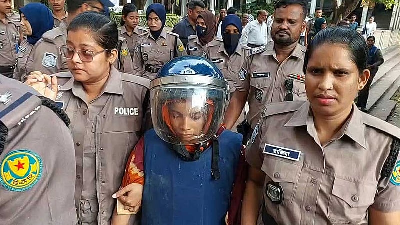 আদালতে স্বপ্না আক্তার