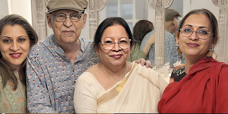 স্ত্রী মাহফুজা খাতুন শিরিন এবং দুই মেয়ে বিপাশা হায়াত (সবার ডানে) ও নাতাশা হায়াতের (সবার বাঁয়ে) সঙ্গে আবুল হায়াত।