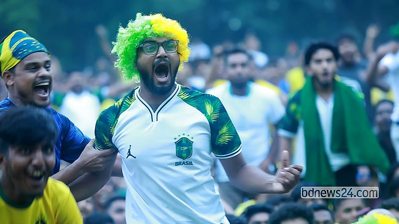 স্কটল্যান্ডের বিপক্ষে গোল করার পর ব্রাজিল সমর্থকদের উল্লাস