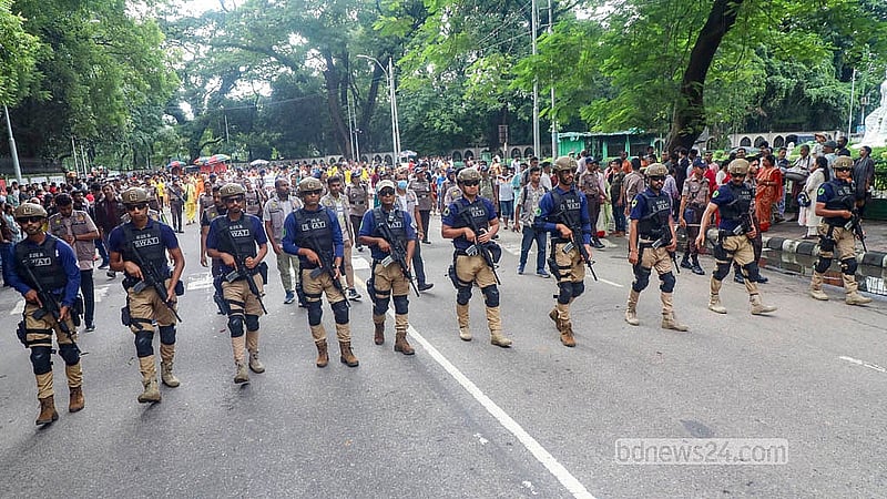 রাজধানীতে উল্টো রথযাত্রায় নিরাপত্তা জোরদার করে আইনশৃঙ্খলা বাহিনী