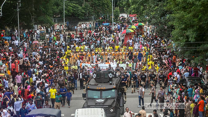 রাজধানীতে উল্টো রথযাত্রায় নিরাপত্তা জোরদার করে আইনশৃঙ্খলা বাহিনী
