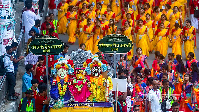 শ্রী শ্রী জগন্নাথ দেবের রথযাত্রায় অংশ নেন দেশের বিভিন্ন প্রান্ত থেকে আসা সনাতন ধর্মাবলম্বীরা