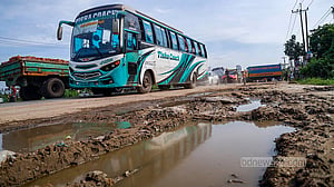 যানজটে ঢাকা-সিলেট মহাসড়কে ভোগান্তি
