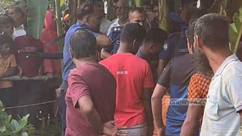 পাবনায় নিখোঁজের ৭ দিন পর ডোবায় মিলল শিশুর বস্তাবন্দি লাশ