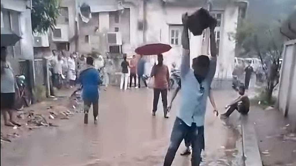 মাথা থেঁতলে হত্যা: সাক্ষী আসেনি আদালতে, সাক্ষ্য পেছাল