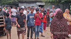 টাঙ্গাইলে ‘মায়ের ছুরিকাঘাতে’ ছেলে নিহত, মেয়েকেও হত্যাচেষ্টার অভিযোগ