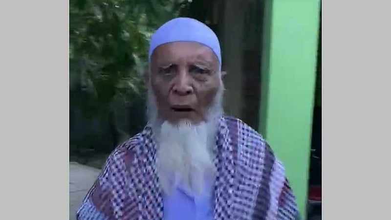 কুড়িগ্রামে ৮০ বছরের বৃদ্ধকে প্রকাশ্যে ছুরিকাঘাতে খুন