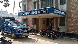 ময়মনসিংহে ছেলেকে জিম্মি করে মাকে দলবেঁধে ধর্ষণের অভিযোগ