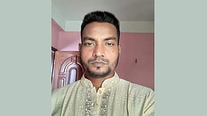 হিন্দু ব্যবসায়ীকে ‘পুড়িয়ে মারার’ হুমকি বিএনপি নেতার