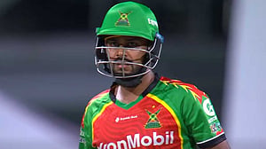 ৯ রানের মধ্যে ৮ উইকেট হারিয়ে মিরাজদের শোচনীয় হার