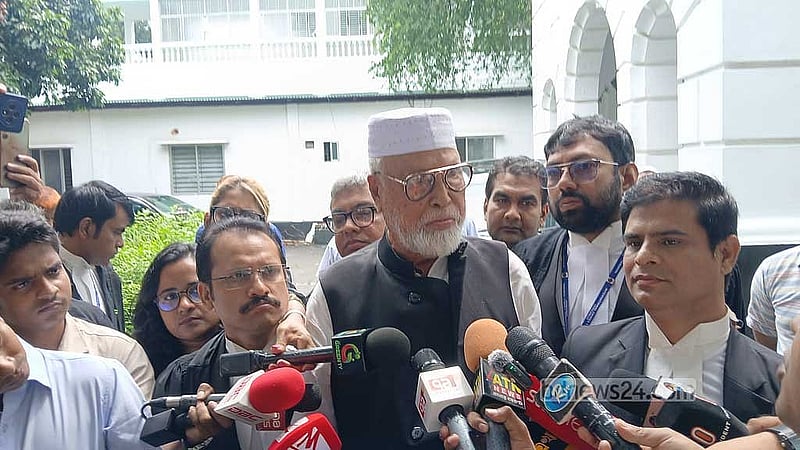 সাংবাদিকদের মুখোমুখি লতিফ সিদ্দিকীর ভাই কাদের সিদ্দিকী।
