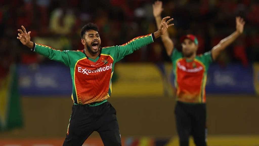 খরুচে মিরাজ, হেটমায়ারের সেঞ্চুরি ছাপিয়ে পাওয়েলের ক্যামিও