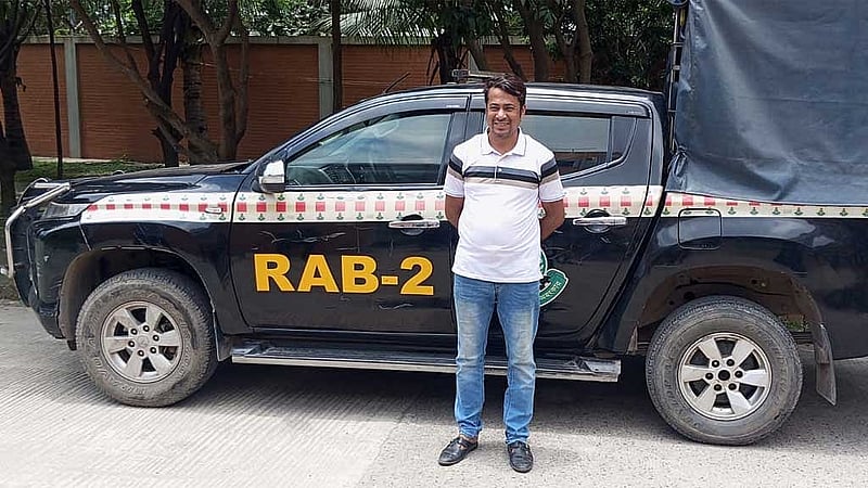 গ্রেপ্তার মনোয়ার হোসেন লেদু