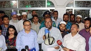 শাহজালাল মাজারের এবার মিলল ৮৯ লাখ টাকা, সঙ্গে স্বর্ণ-বিদেশি মুদ্রা