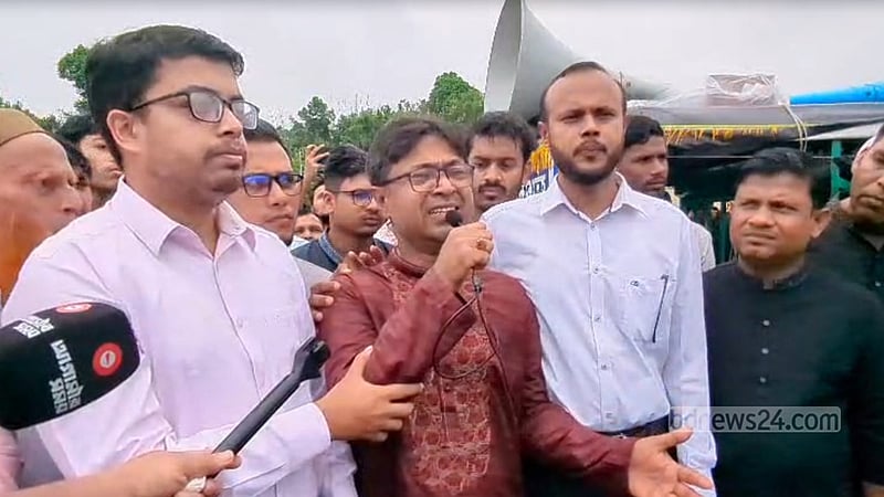 বাবার কাঁধে সন্তানের লাশ কতটা কষ্টের, সেটা বুঝতে পারছি: অপ্রতিমের বাবা