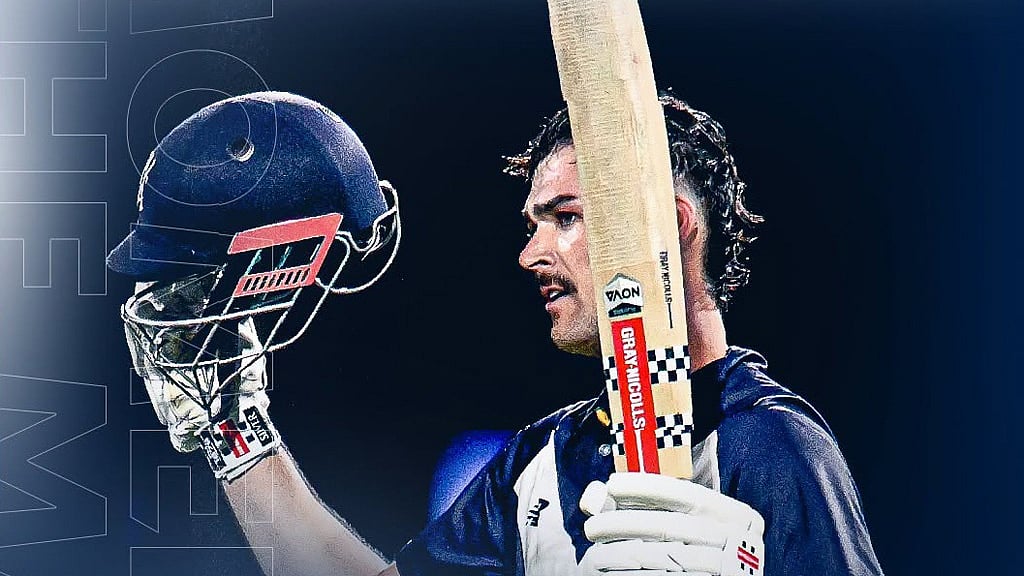 হাত হারানোর শঙ্কা থেকে অস্ট্রেলিয়ান ব্যাটসম্যানের রেকর্ডময় অভিষেকের গল্প