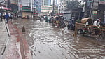 ঢাকায় ২০ মিলিমিটার বৃষ্টিতে জলাবদ্ধ সড়ক