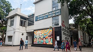 ছাত্র সংসদ নাকি সমান্তরাল প্রশাসন: ডাকসুর পেছনে আস্কারা কাদের?