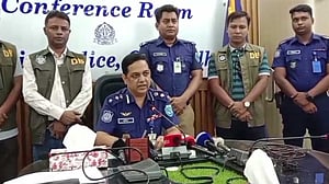 ‘মাদকের টাকার জন্য বাবা বেচে দেন মেয়েকে, লাভে বিক্রি করেন ক্রেতাও’