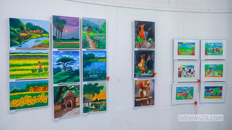 ঢাকা বিশ্ববিদ্যালয়ের চারুকলা অনুষদের জয়নুল গ্যালারিতে ‘আমরা সবাই রাজা’ শিরোনামে চিত্রকর্ম প্রদর্শনী হচ্ছে।&amp;nbsp; ছবি: আব্দুল্লাহ আল মমীন