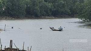 বাংলাদেশ থেকে পাচার করা সারে মিয়ানমারে বোমা তৈরি হচ্ছে?