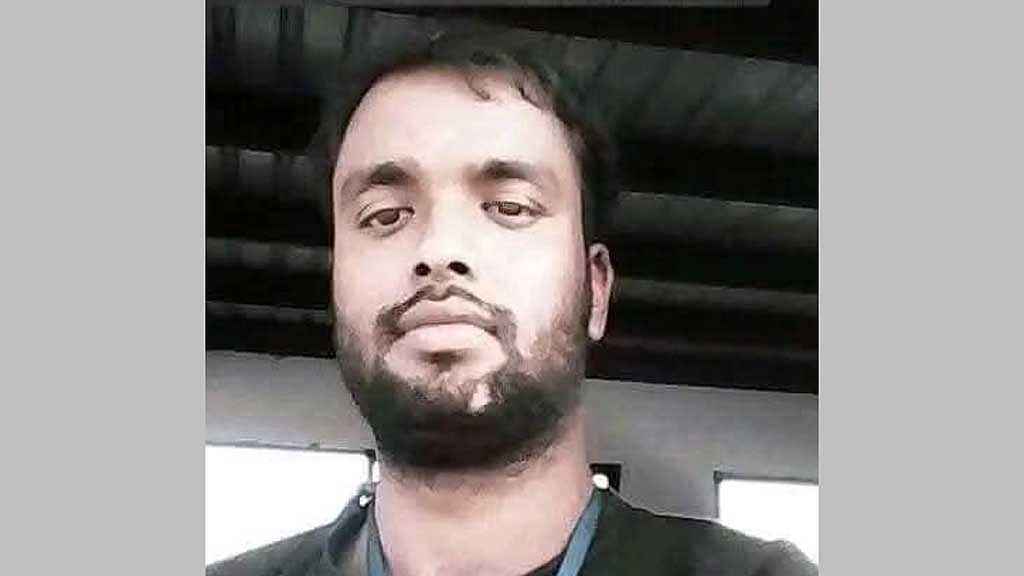 অটোরিকশার চার্জার খুলতে গিয়ে বিদ্যুৎস্পৃষ্টে চালকের মৃত্যু