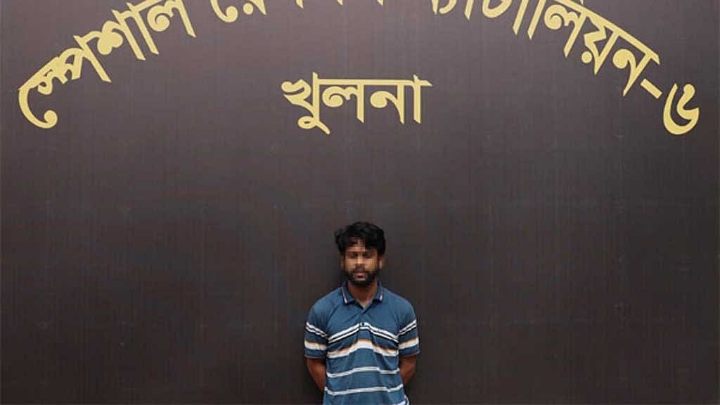 ‘ভাত চুরির’ অপবাদে ছাত্রকে পিটিয়ে হত্যা: খুলনা বিশ্ববিদ্যালয়ের শিক্ষার্থী আটক