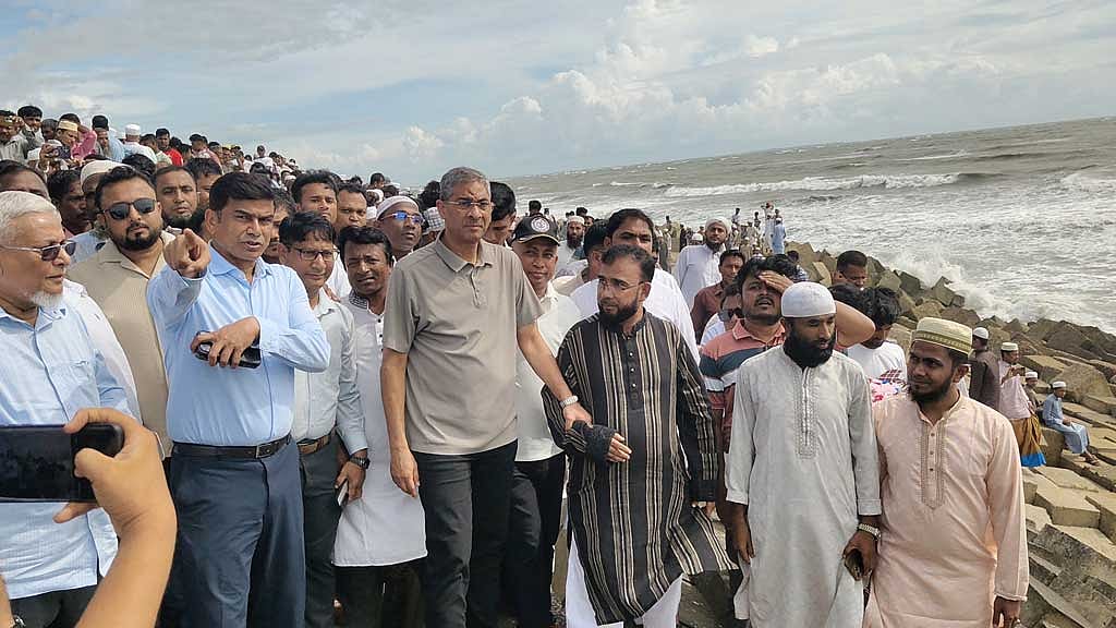 নাফ নদীর পোল্ডার প্রকল্প ‘গলার কাঁটা’ হলেও শেষ করার তাগিদ এ্যানির