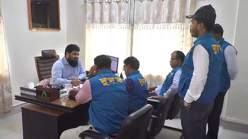 জামালপুরে পাসপোর্টের আবেদনে ‘বিশেষ চিহ্ন’ পেল দুদক