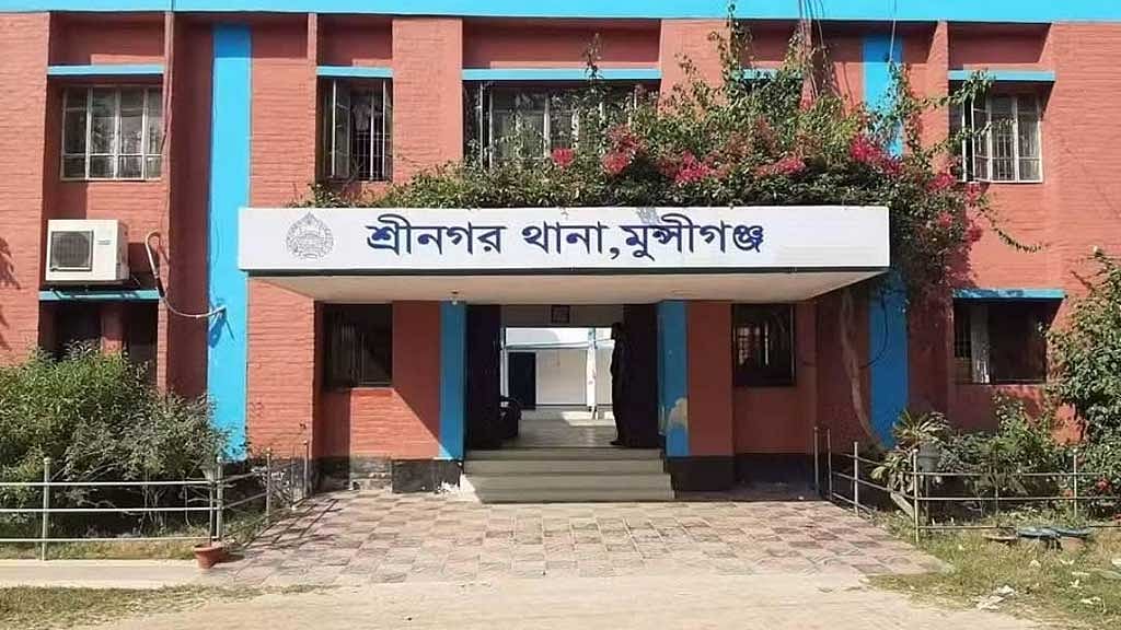 মুন্সীগঞ্জে হাত-পা বাঁধা অজ্ঞাত ব্যক্তির অর্ধগলিত লাশ উদ্ধার