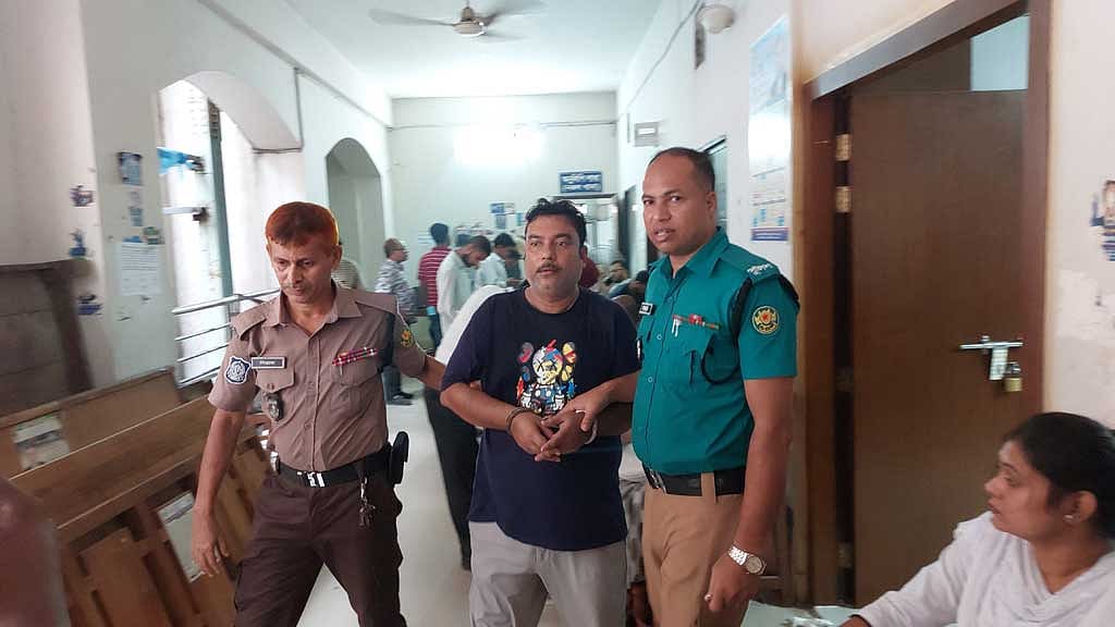‘অযথা হেনস্তা হচ্ছি’, বললেন সেই ভারতীয় নাগরিক