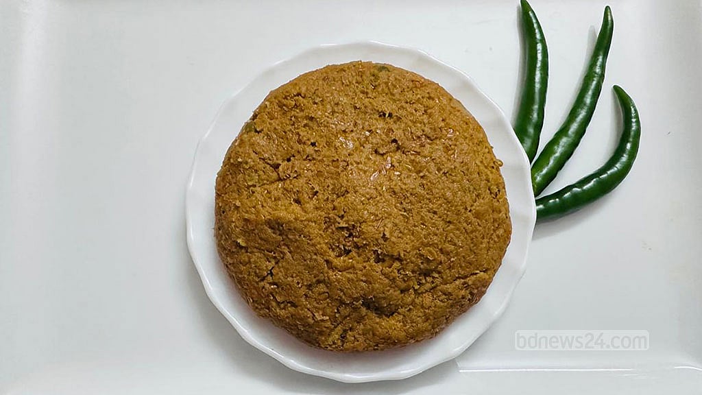 ছোট চিংড়ির মুখরোচক ভর্তা