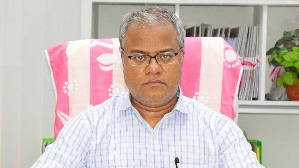 অনলাইনে যোগ দিলেন চুয়েটের নতুন উপাচার্য, ক্যাম্পাসে মশাল মিছিল