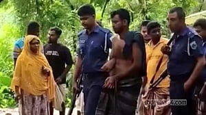 রাজশাহীতে মাকে কুপিয়ে হত্যা, বাবাকে জখম