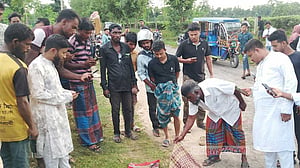 হবিগঞ্জে ইজিবাইকের সঙ্গে সংঘর্ষে প্রাণ গেল ২ মোটরসাইকেল আরোহীর