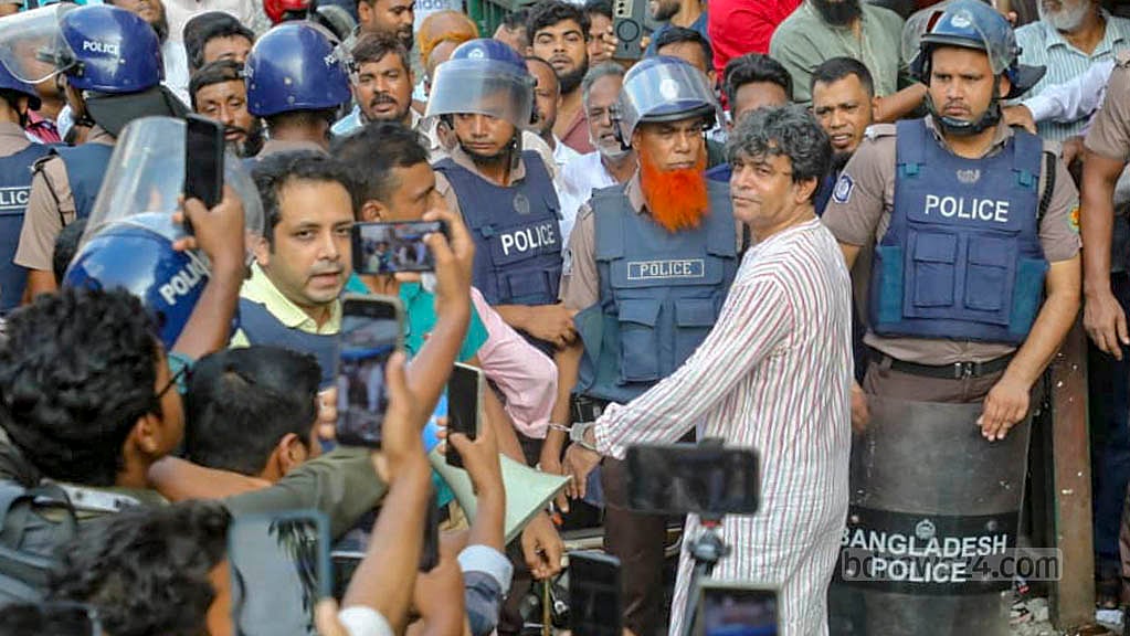 জাসদ কার্যালয়ে গণআটক: মব কি এবার রাষ্ট্রসম্মত হলো?