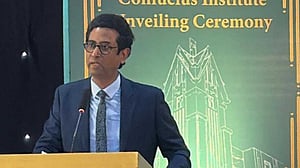 ৫০ বিশ্ববিদ্যালয়ে তৃতীয় ভাষা শিক্ষা চালু হচ্ছে: ইউজিসি সদস্য মামুন