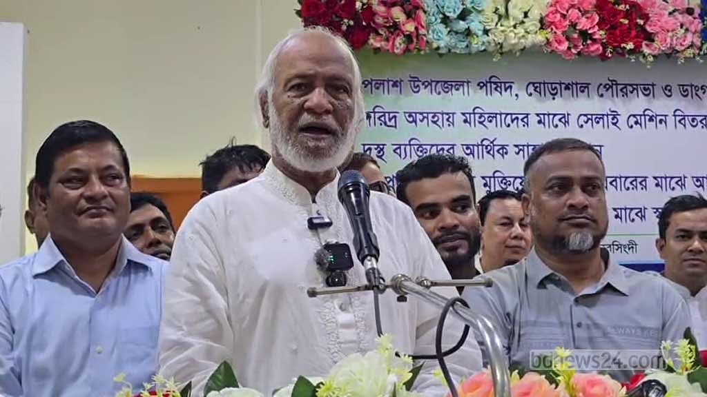একটি গোষ্ঠী মিথ্যাচার চালাচ্ছে: মঈন খান