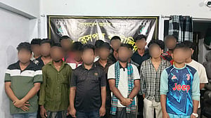 টেকনাফে সমুদ্রপথে মালয়েশিয়া পাচারের চেষ্টা, উদ্ধার ১৭ জন