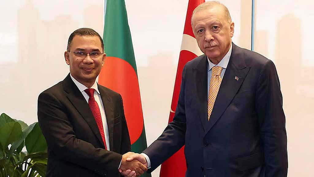 প্রধানমন্ত্রীর সঙ্গে বিভিন্ন দেশের নেতার সাক্ষাৎ